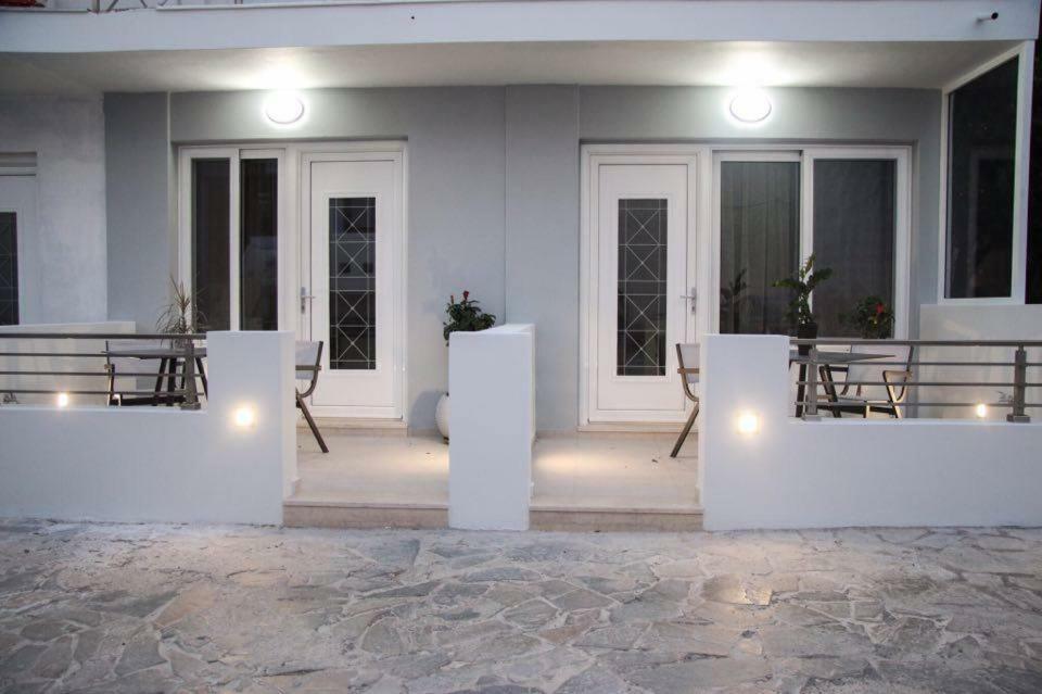 Luxury Apartments Near To The Beach Плакиас Екстериор снимка