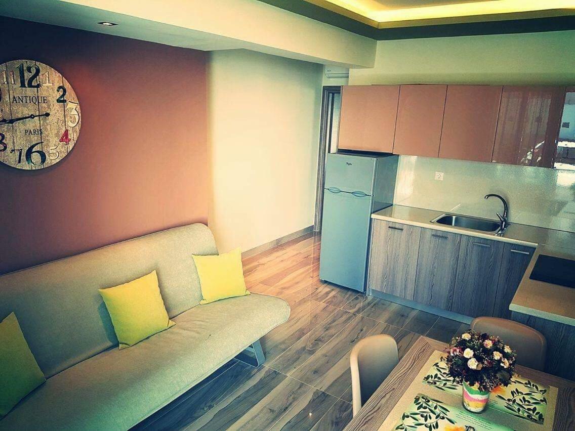 Luxury Apartments Near To The Beach Плакиас Екстериор снимка