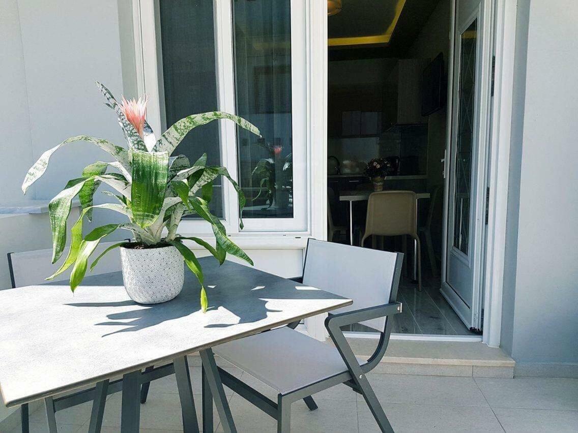 Luxury Apartments Near To The Beach Плакиас Екстериор снимка